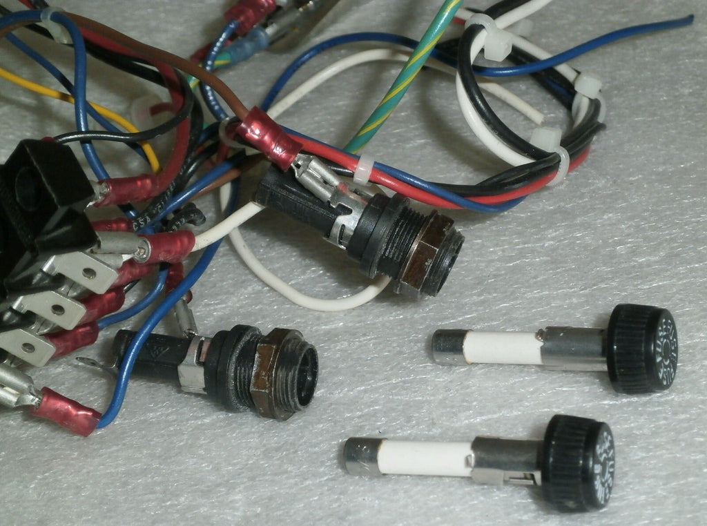 GE AMX-4 SCHAFFNER FN610B-6/06 110/250VAC/50-60HZ WITH CABLES AS PHOTO