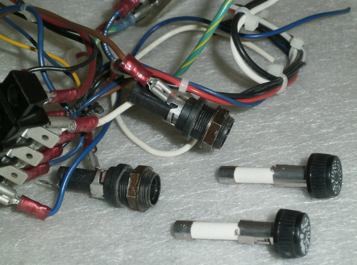 GE AMX-4 SCHAFFNER FN610B-6/06 110/250VAC/50-60HZ WITH CABLES AS PHOTO