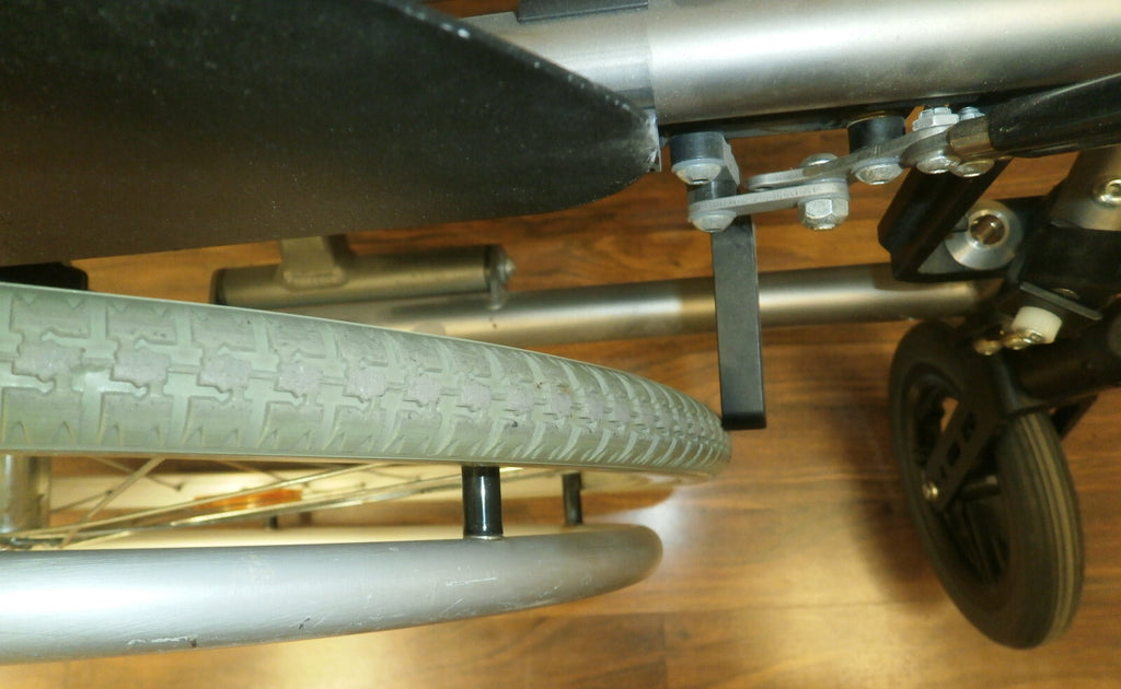 15" TiLite sx light weight folding, 18" depth (only 1 foot rest)