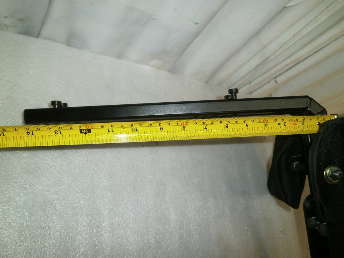 QUICKIE QM-710 WHEELCHAIR FOOTREST VERY GOOD CONDITION WITH BOLTS AS PHOTO