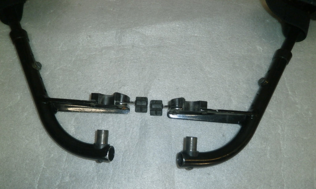 SET OF WHEELCHAIR FOOT REST GOOD CONDITION WITH MOUNT PLATES DIMENSION AS PHOTO