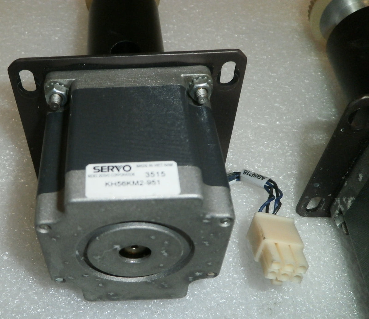QUANTITY OF 3 SERVO MOTOR KH56KM2-951 GOOD CONDITION