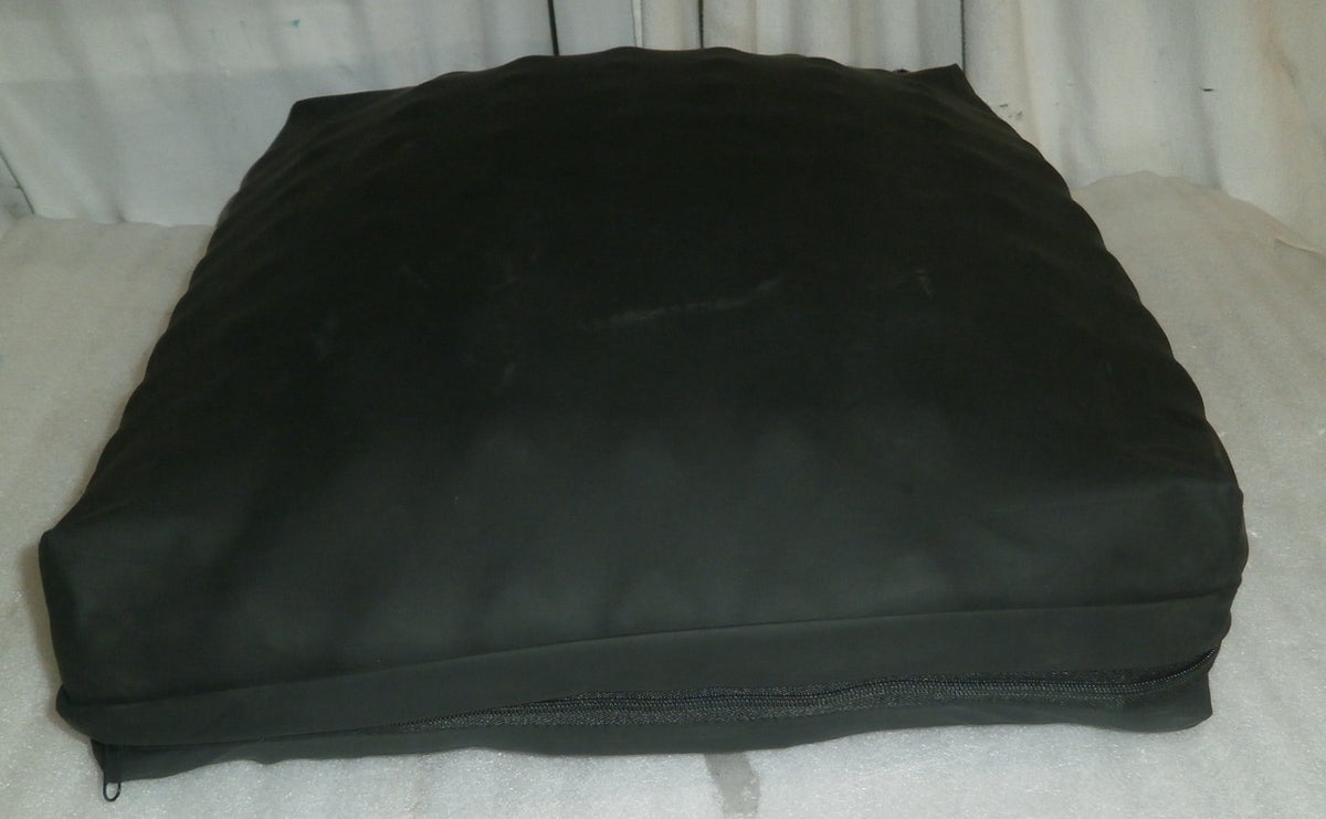 ROHO CUSHION 17.75X 20.25 X 4.25" W/ COVER VERY GOOD CONDITION