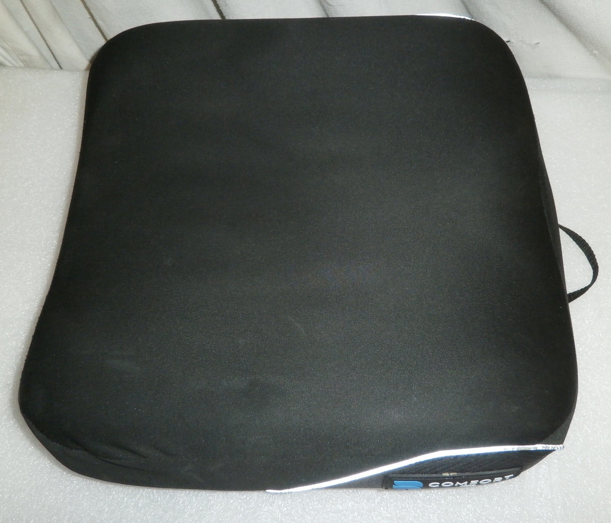 COMFORT M2 WHEELCHAIR CUSHION 16X16 INCH WITH COVER GOOD CONDITION