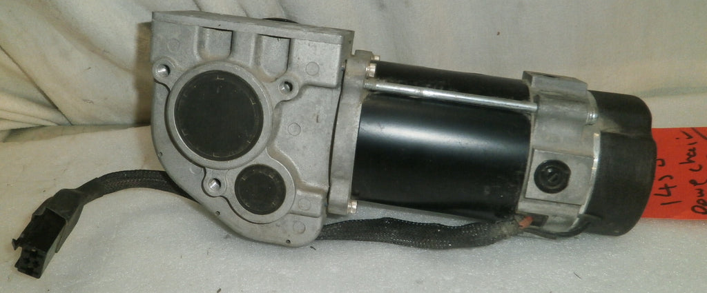 ONE PRIDE WHEELCHAIR MOTOR MODEL RH 712-A28TTZ2Z VERY GOOD WORKING CONDITION