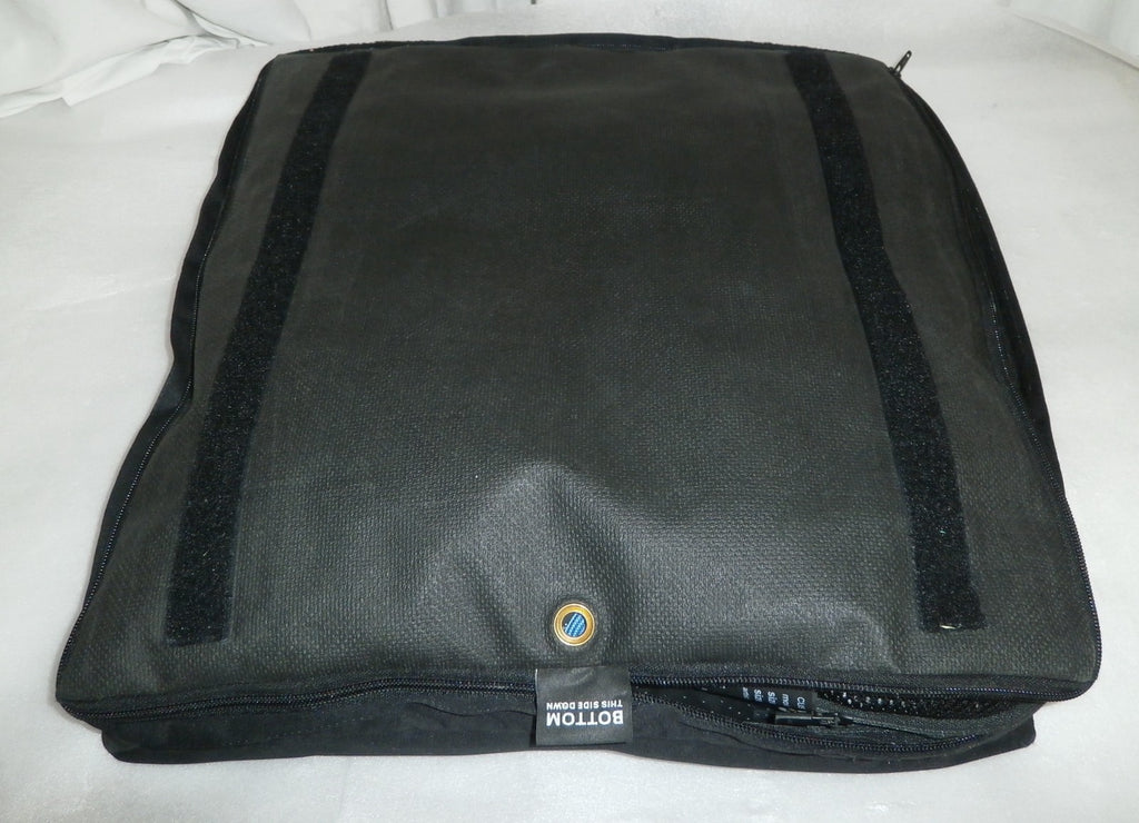 VICAIR WHEELCHAIR CUSHION 18X20X2.5 INCH WITH COVER GOOD CONDITION