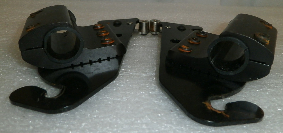 FUTURE TRUE FIT BACK MOUNTING ACCESSORY -BRACKETS USED GOOD CONDITION