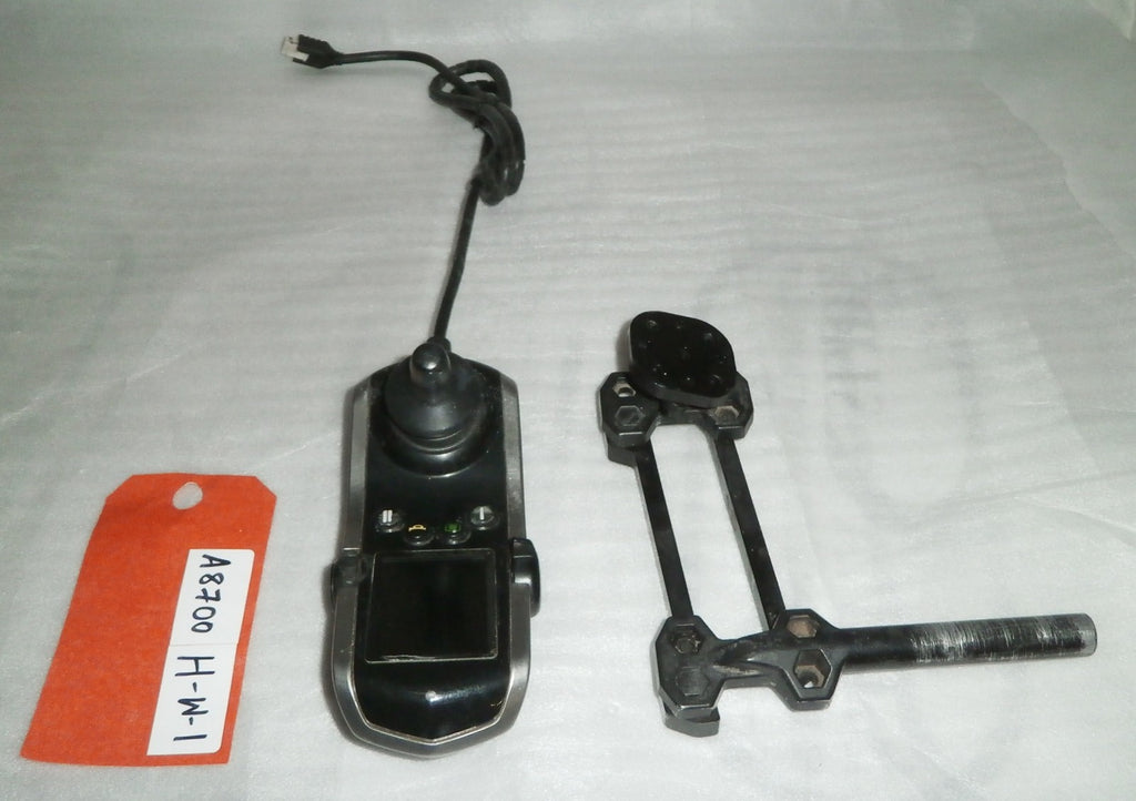 QUANTUM WHEELCHAIR CONTROLLER QLOGIC 2 WITH SWING AWAY ARM GOOD CONDITION