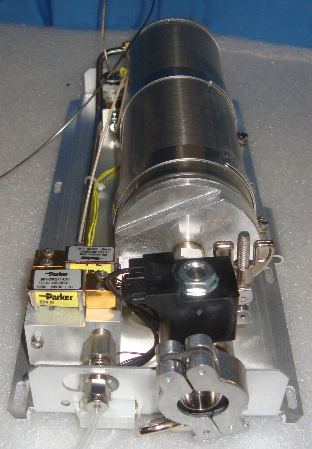 AB SCIEX TOF-TOF 5800 Chamber WITH 2 PARKER 991-000211-013
