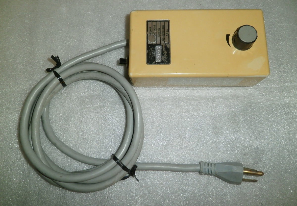 CARL ZEISS 473047-9901 Dual Head MICROSCOPE With 3 lenses