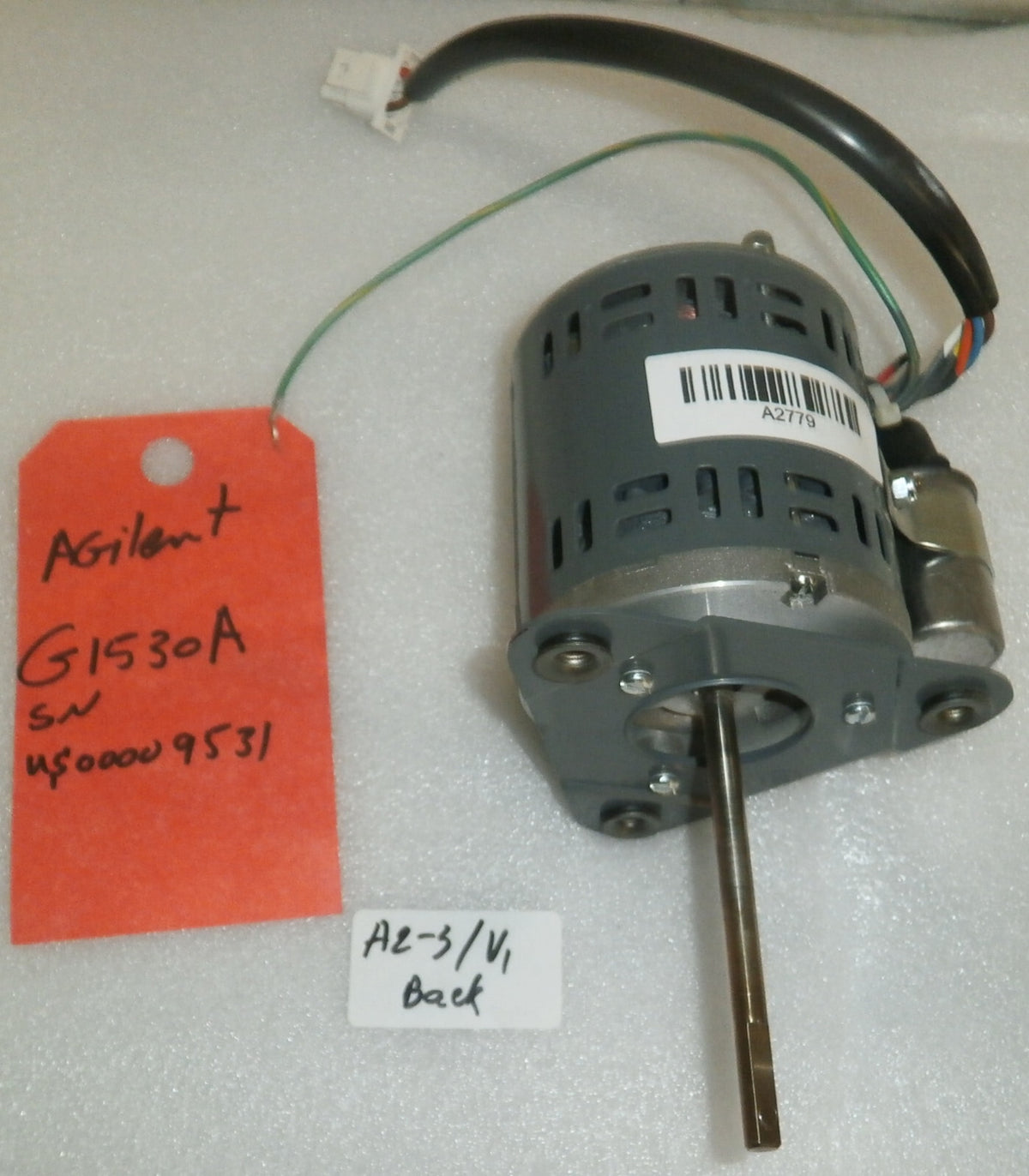 MOTOR TYPE E33431-LR36770 WITH FAN FROM AGILENT G1530A USED GOOD CONDITION