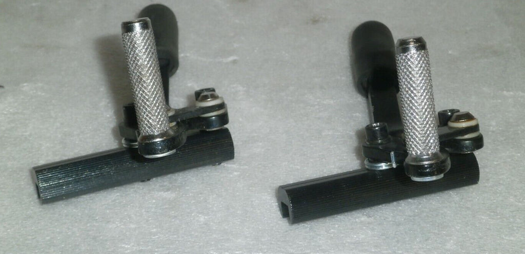 Set of 2 FRMASMB16958 Wheelchair Push to Lock Assembly Right (MTS: 33233M33)