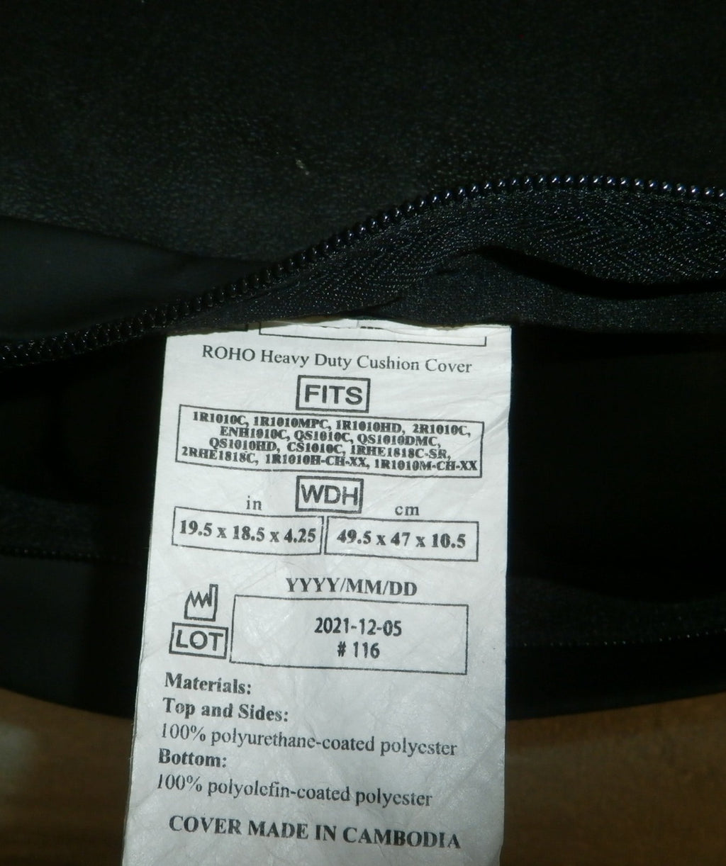 ROHO 19.5X18.5X4.25 WHEELCHAIR CUSHION GOOD CONDITION WITH COVER AND PUMP