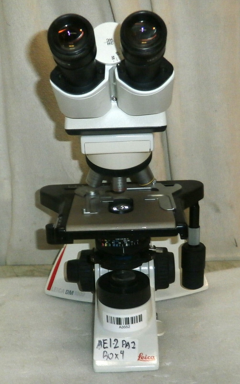 Leica Microscope DM1000 & LENSES 40x, 10x, 2.5x, 4x Lenses