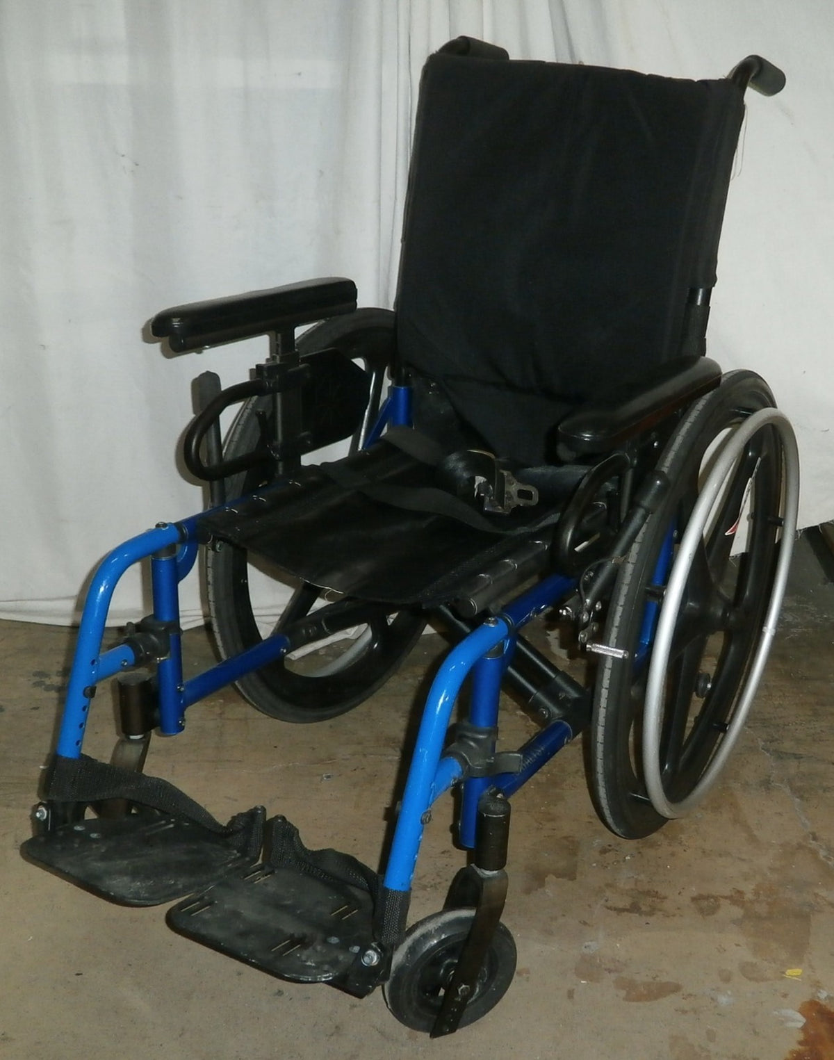 KI MOBILITY CATALYST C4 WHEELCHAIR FOLDED SEAT W 16" VERY GOOD CONDITION COPLETE