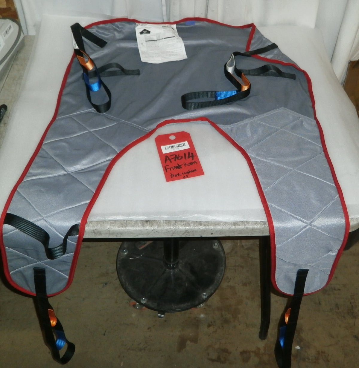 HOYER QUICKFIT PADDED PATIENT SLING SMALL SIZE USED AS PHOTO