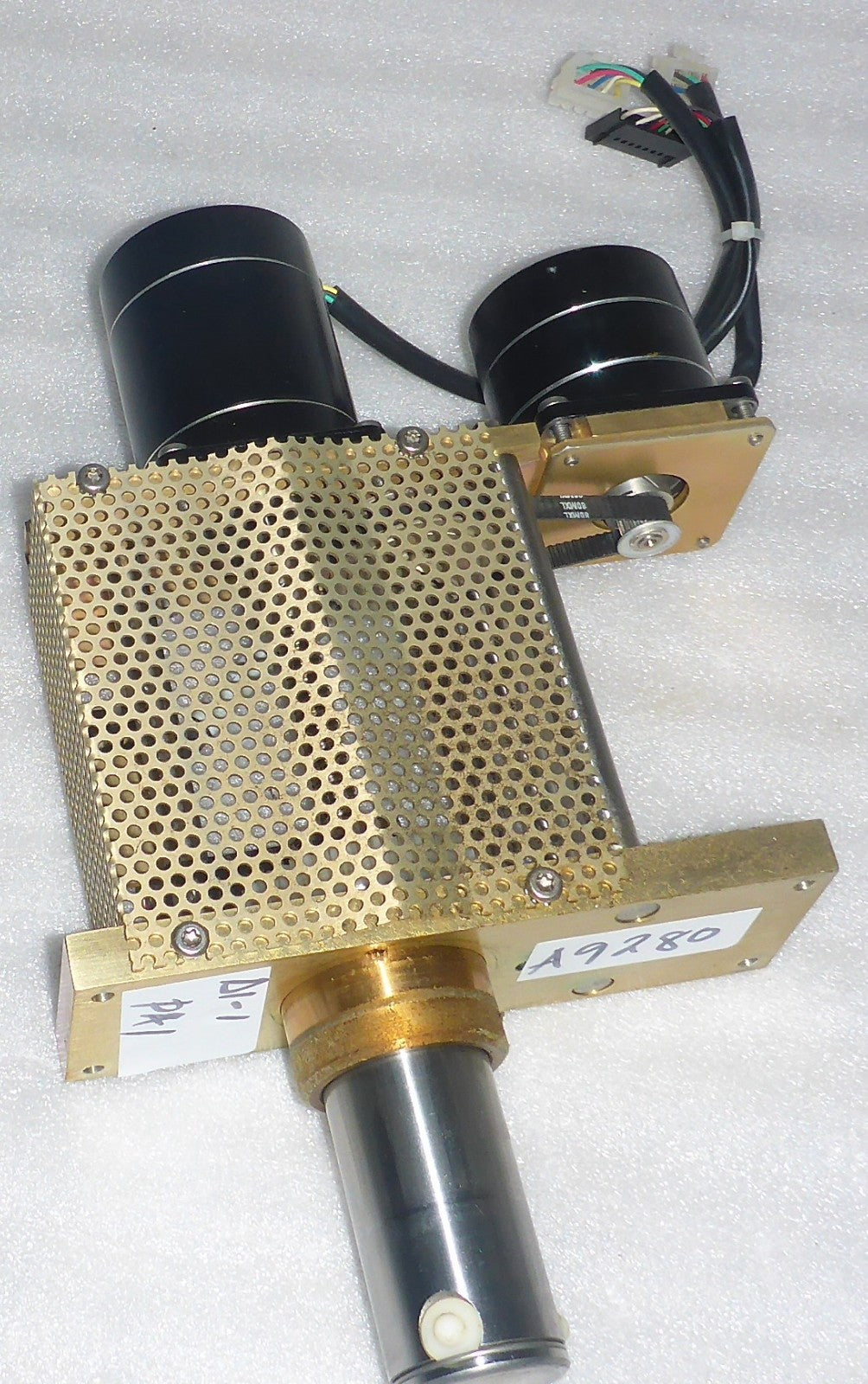WATERS VEXTA STEPPING MOTORS C6190-9212 USED GOOD CONDITION Q=2 ONE LOT