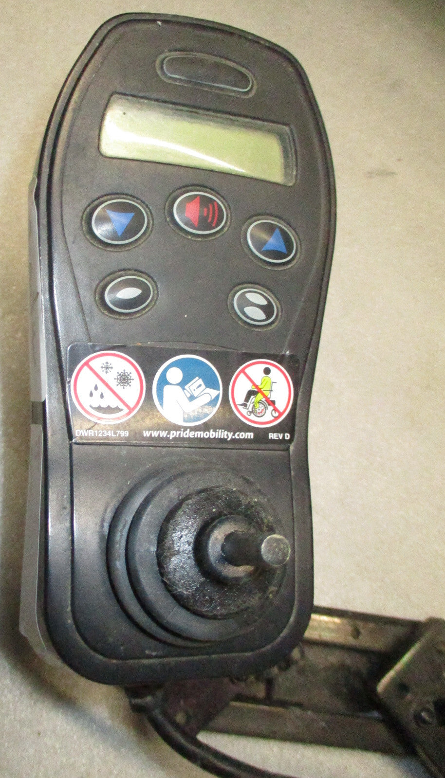 QUATUM 600Z JOYSTICK WITH ARM AND CABLE AS PICTURES