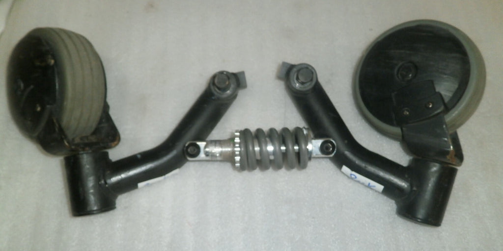 QUANTUM Q6 EDGE FRONT PART WITH CASTERS AND SHOCK AS PHOTO