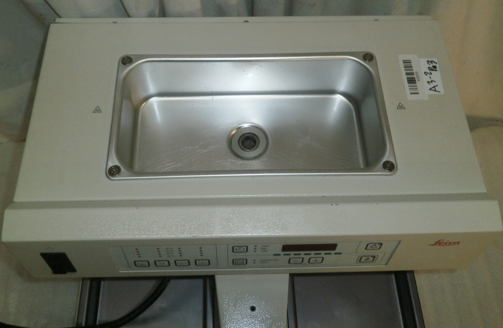 LEICA MODEL LEICA EG1150H EMBEDDING CENTER