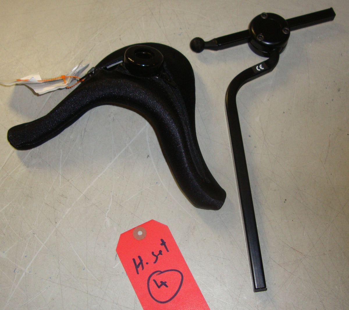 AP HEAD AND NECK POSITIONING SUPPORT perfect condition for Wheelchair