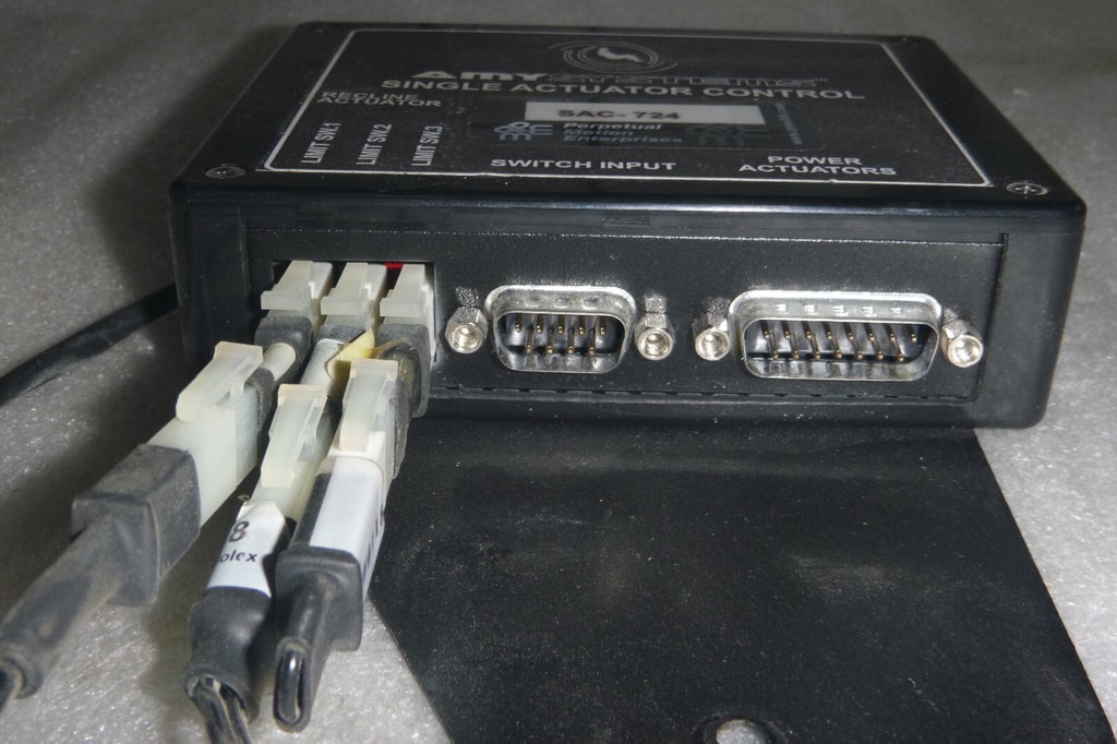 AMY SYSTEMS SINGLE ACTUATOR CONTROL SAC-724 WITH CABLES AS PICTURES