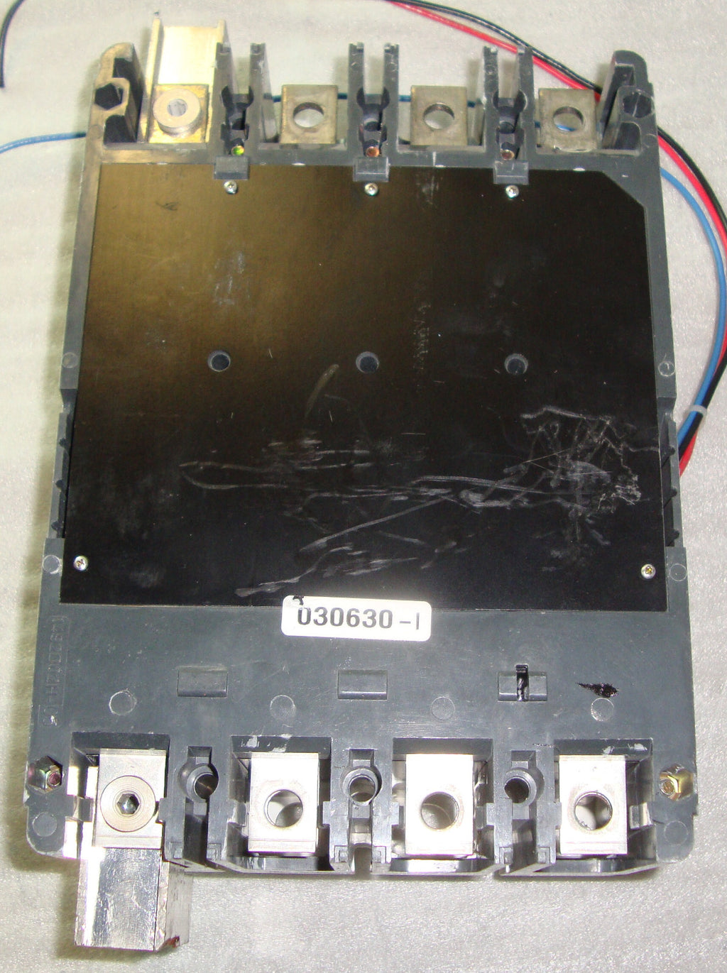 Cutler HAMMER MOLDED SWITCH Breaker HKD4400KW 400 AMP 600 VAC 250 VDC 4 POLE