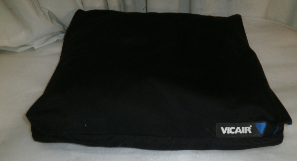 VICAIR WHEELCHAIR CUSHION 18X20X2.5 INCH WITH COVER GOOD CONDITION