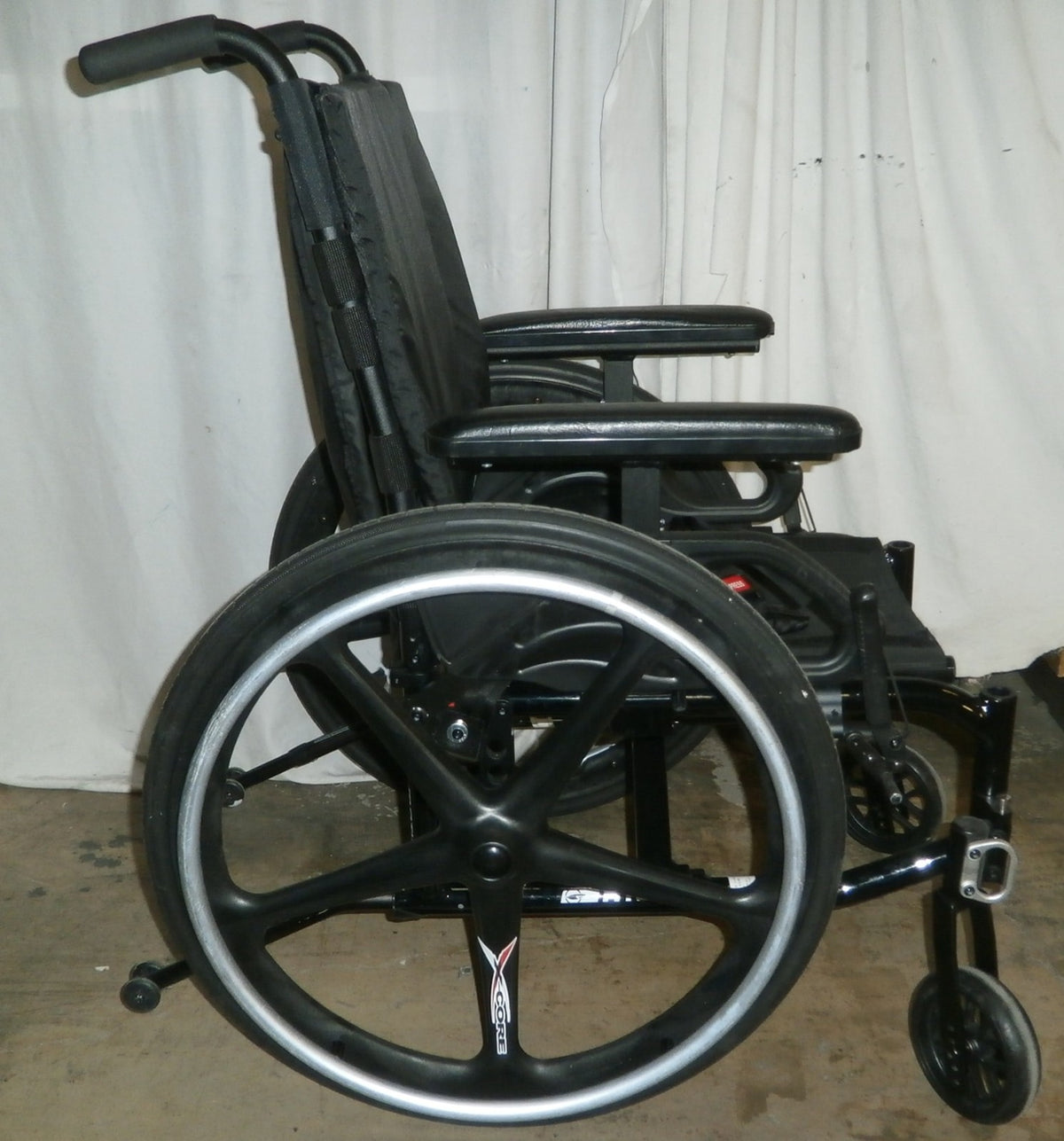 2022 16" SEAT WIDTH MOTION COMPOSITES MOVE WHEELCHAIR (no footrests)