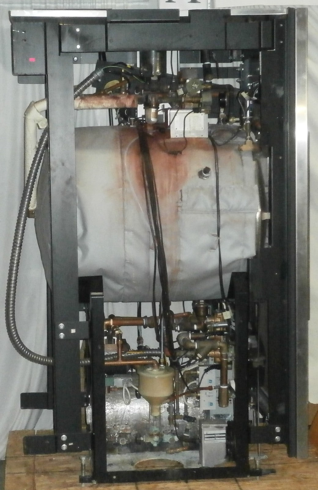 Steris Amsco V120 Century PREVAC Sterilizer Autoclave, Untested