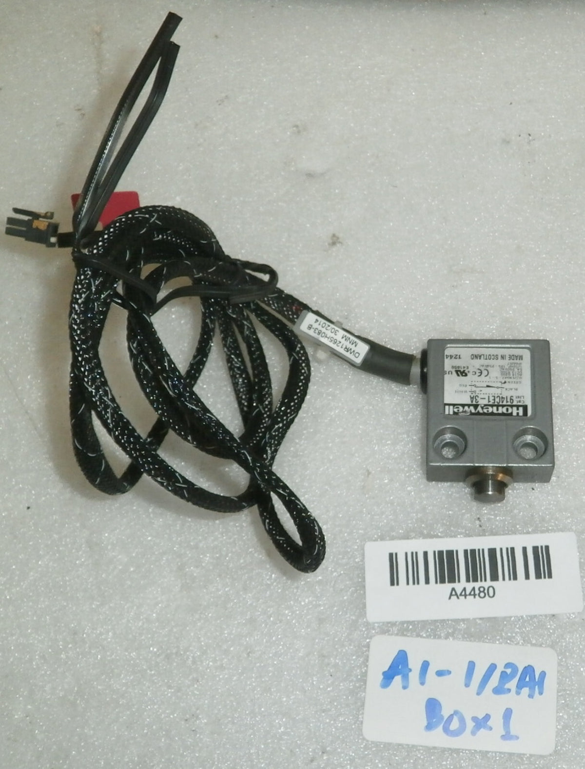 HONEYWELL 914CE1-3A TILT ACTUATOR LIMIT SWITCH WITH CABLE DWR1265H083-B