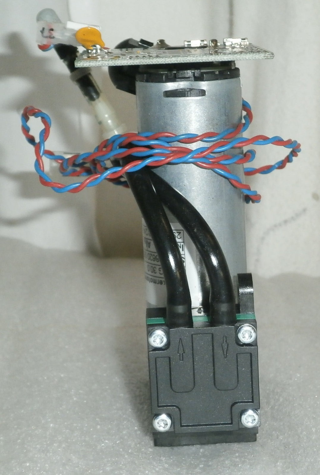 THOMAS Vacuum Pump 1420VDP/24VDC ANR 14200313 MOTOR AND BOARD REGD: 0003907/2