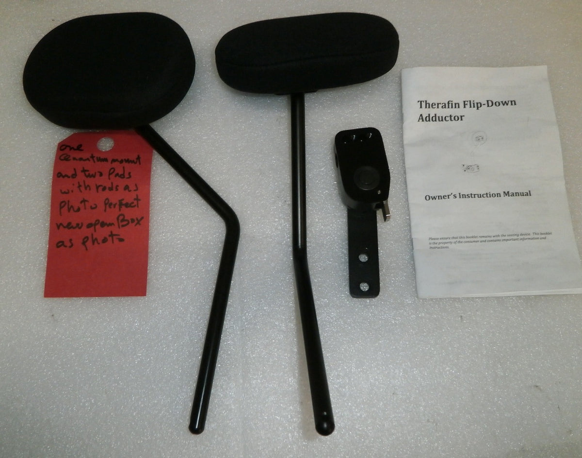 ONE QUANTUM MOUNT AND 2 PADS WITH RODS PERFECT CONDITION AS PHOTO