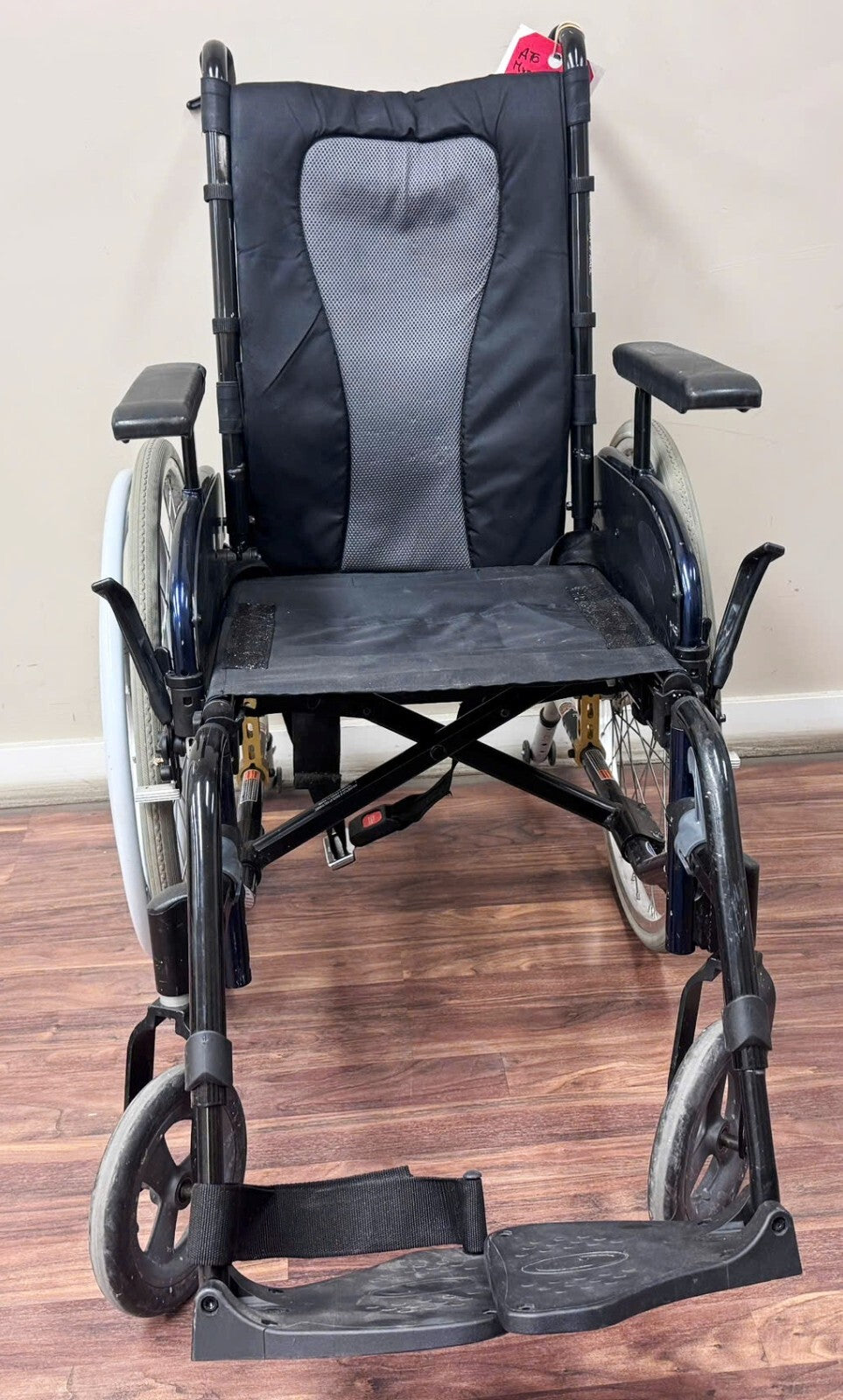 15" INVACARE ATO MYON FOLDING WHEELCHAIR 19HM009003 WITH SINGLE HAND DRIVE