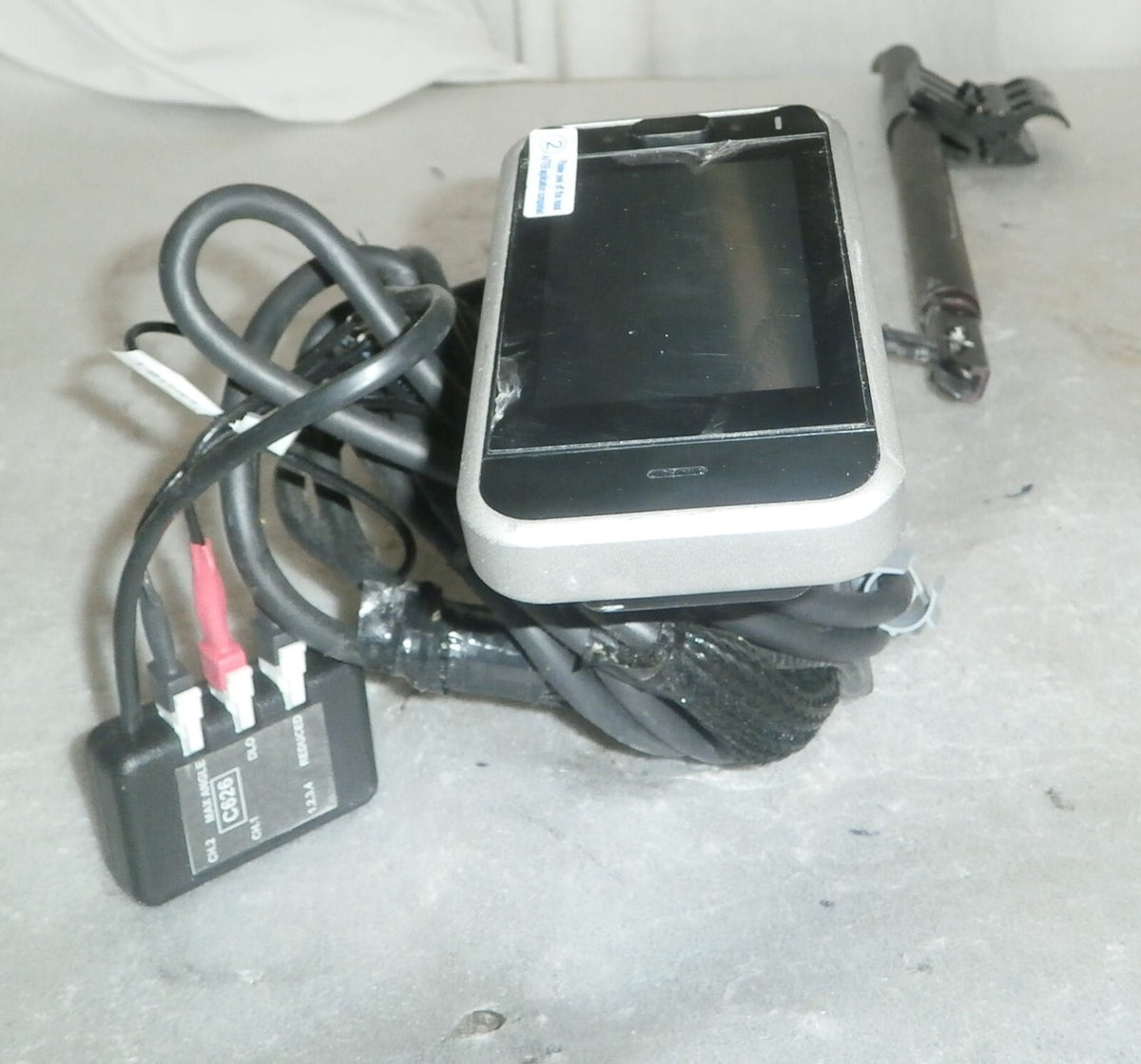 INVACARE TDX-SP2 JOYSTICK DLX-REM500-A WITH FRAME AND CONNECTORS GOOD CONDTION