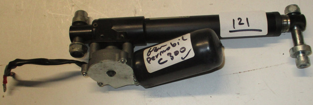 REAC-RE25 - 2018 82506100 ACTUATOR FROM PERMOBIL C300