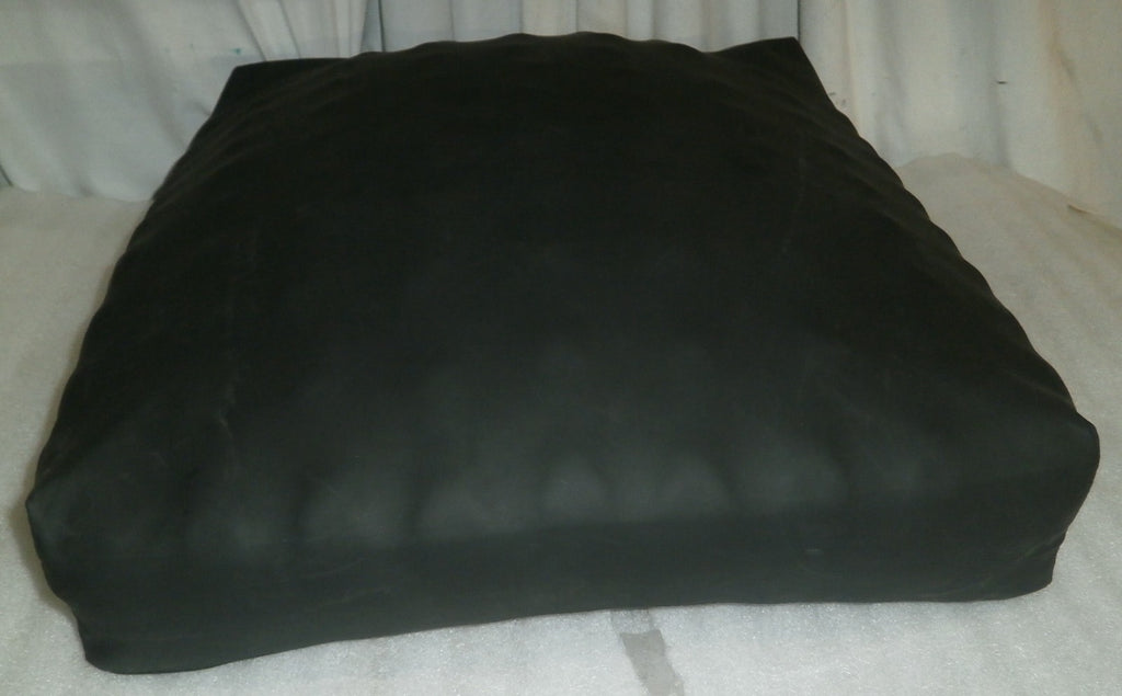 ROHO CUSHION 17.75X 20.25 X 4.25" W/ COVER VERY GOOD CONDITION