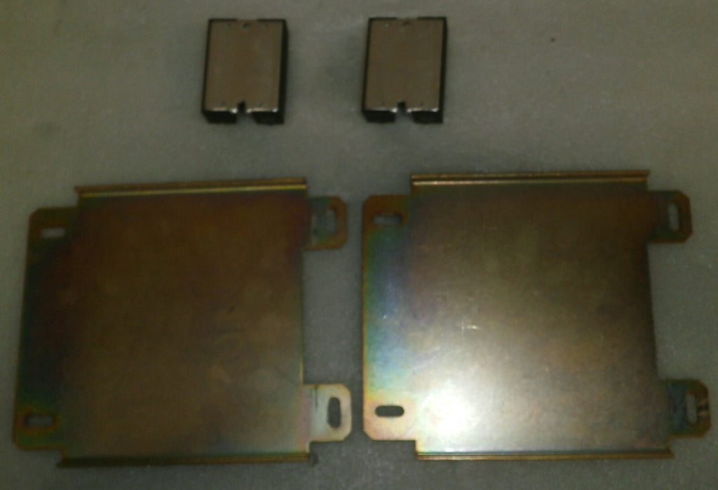 Lot of 2 CRYDOM DC60S3 3.5-32VDC Control, 3A 60VDC Load, Solid State Relay