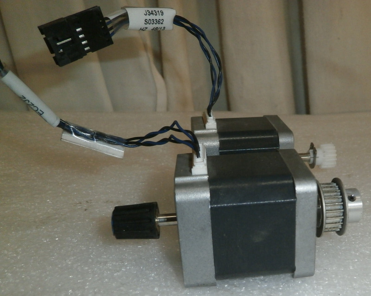 QUANTITY OF 2 MOTORS SERVO KH42KM2-251 AND KH42KM2-961 GOOD CONDITION