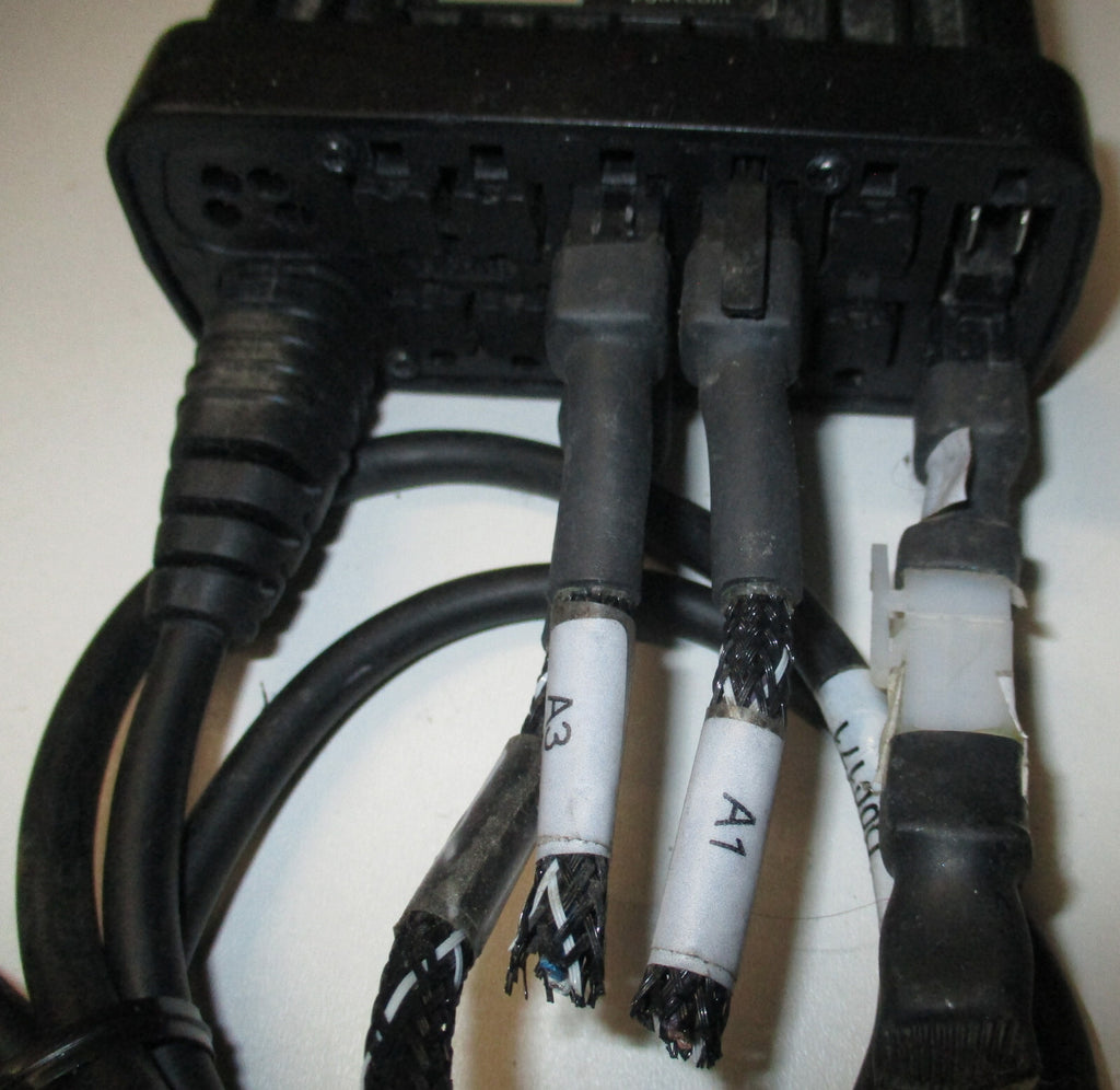 PG DRIVES R-NET MODULE QUICKIE SEATING D50927.02 WITH CABLES