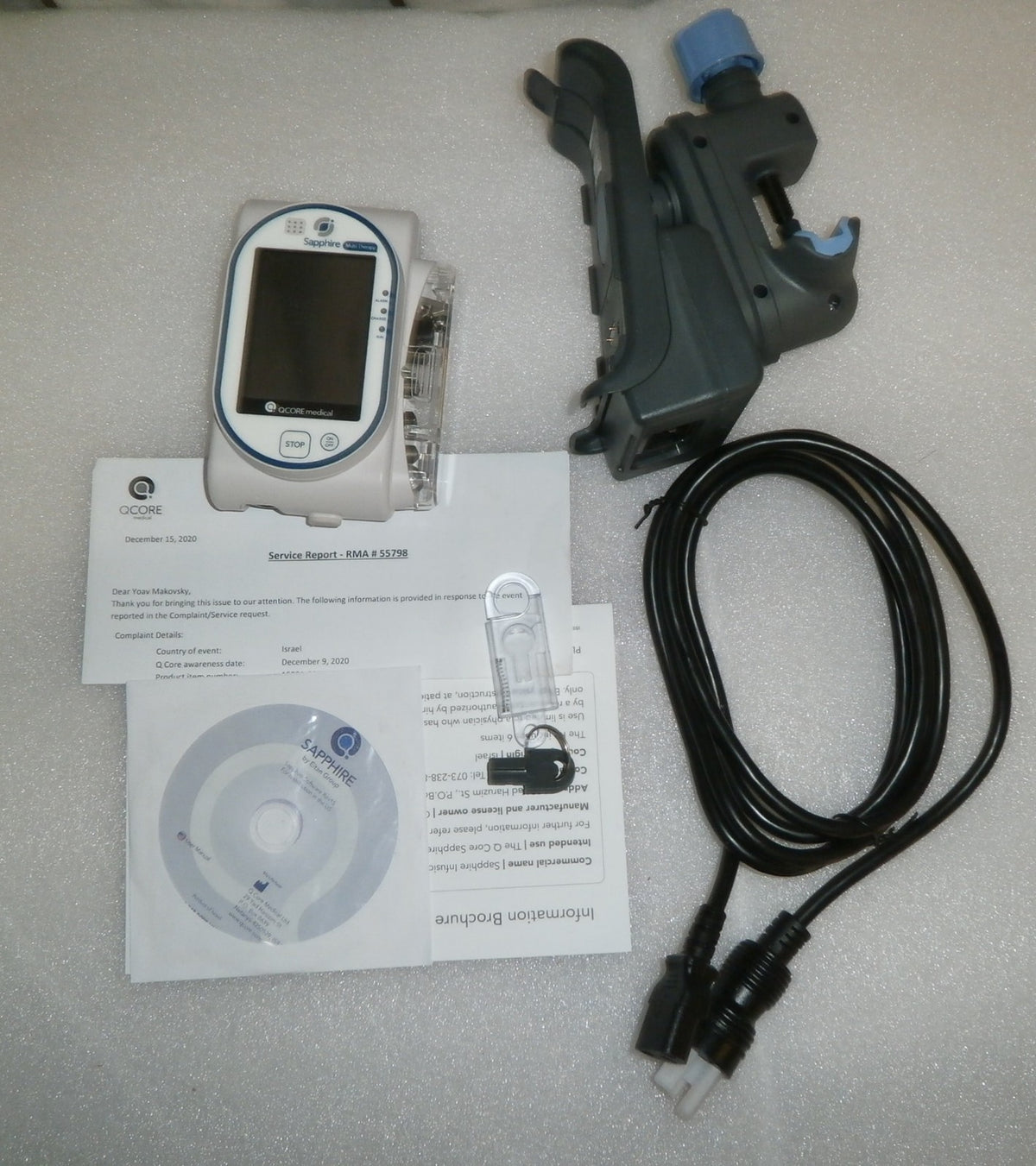 QCORE Sapphire multi therapy pump with accessories (has bad battery)