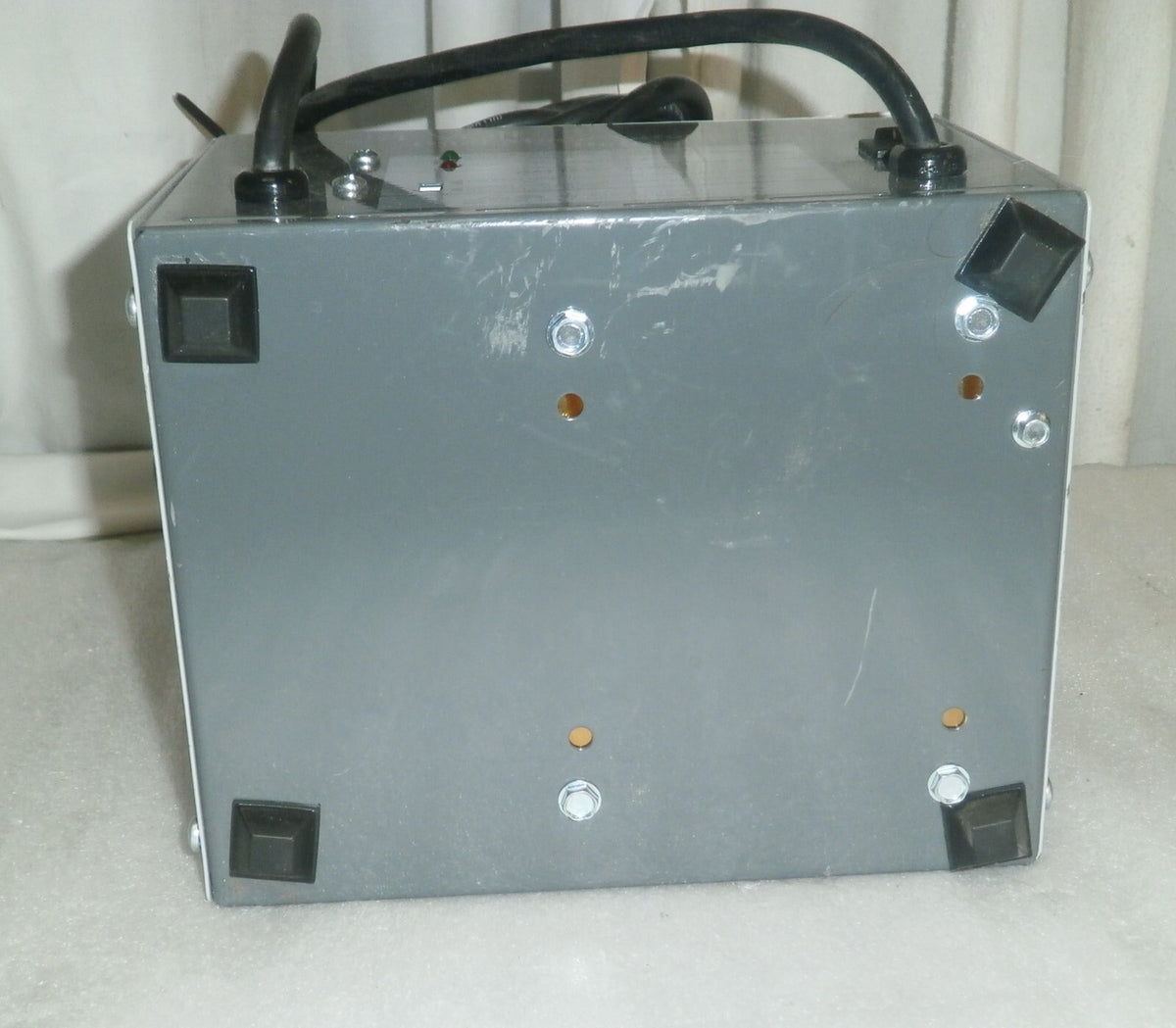 Lester Dual-Mode 24 Volt 8 A Automatic Timer 18330 Wheelchair Battery Charger