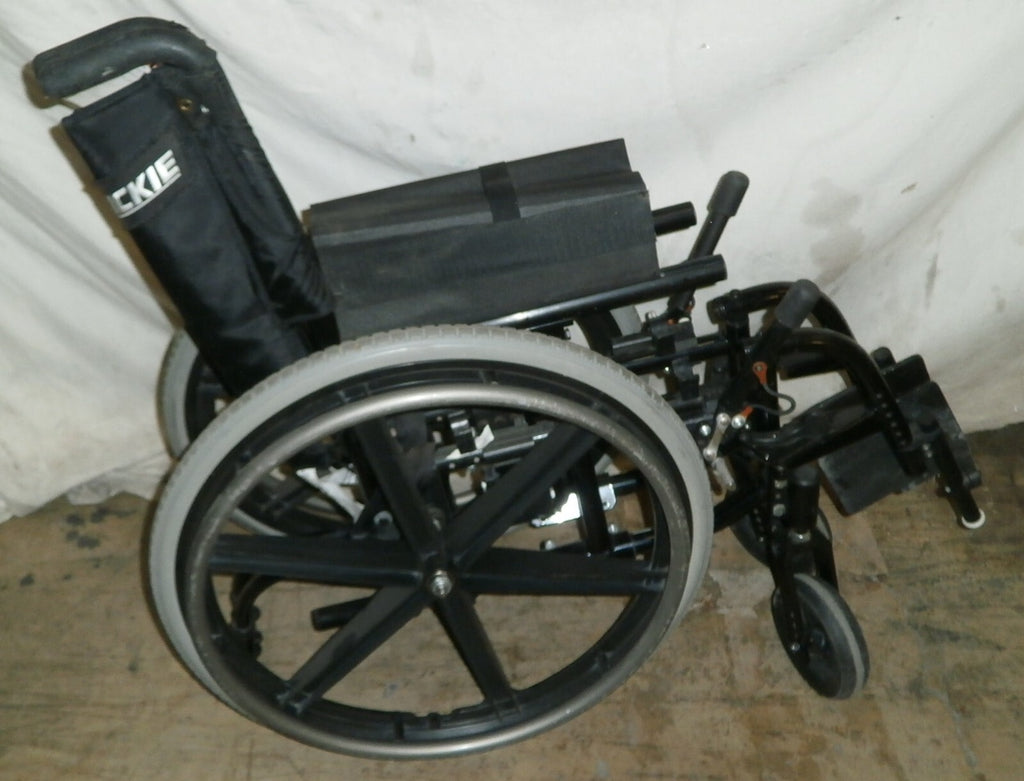 SUNRISE MEDICAL LXI WHEELCHAIR WITH SEAT WIDTH 11 INCH