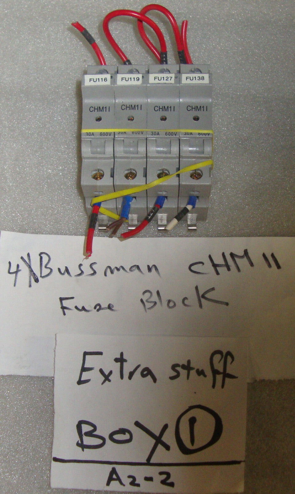 4 OF BUSSMANN CHM11 FUSE BLOCK AS PICTURES