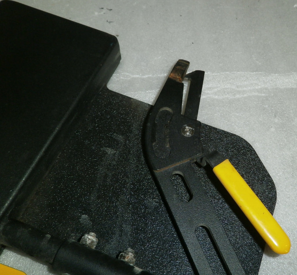 QUICKIE XPERIENCE WHEELCHAIR ARMREST AND ALL ACCESSORYAS PHOTO GOOD CONDITION