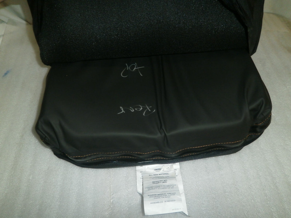 Wheelchair Jay Union Cushion 119751-032 Size 17 X 18 X 4.25" W/ COVER GOOD COND