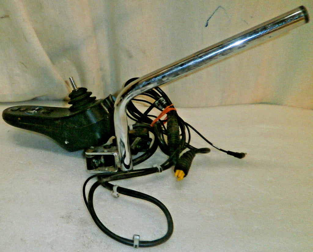 JOYSTICK D51122.03 FROM QUICKIE XPERIENCE WITH ARM AND CABLES AS PICTURES