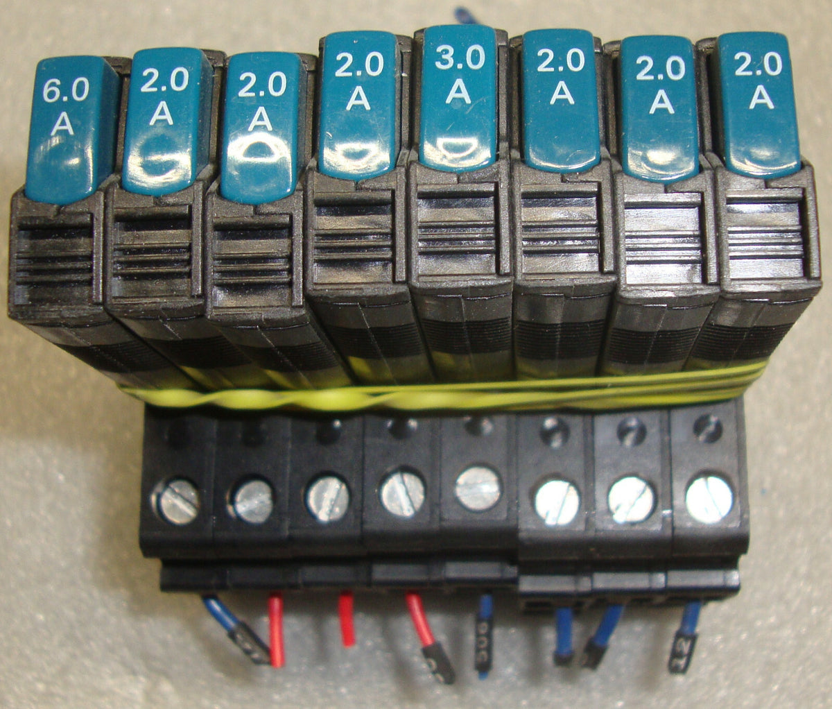 8 OF THERMAL DEVICE CIRCUIT BREAKER TCP-6A,ONE PTK 25-D24-S5T AND ONE OMRON P7S