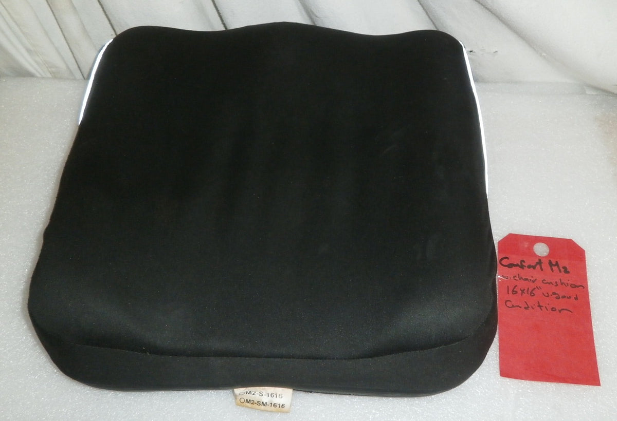 COMFORT M2 WHEELCHAIR CUSHION 16X16 INCH WITH COVER GOOD CONDITION