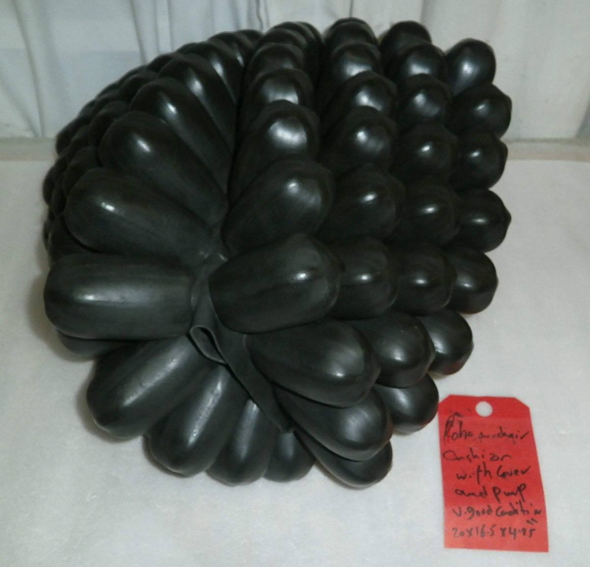 ROHO 20X16.5X4.25 WHEELCHAIR CUSHION GOOD CONDITION WITH COVER AND PUMP